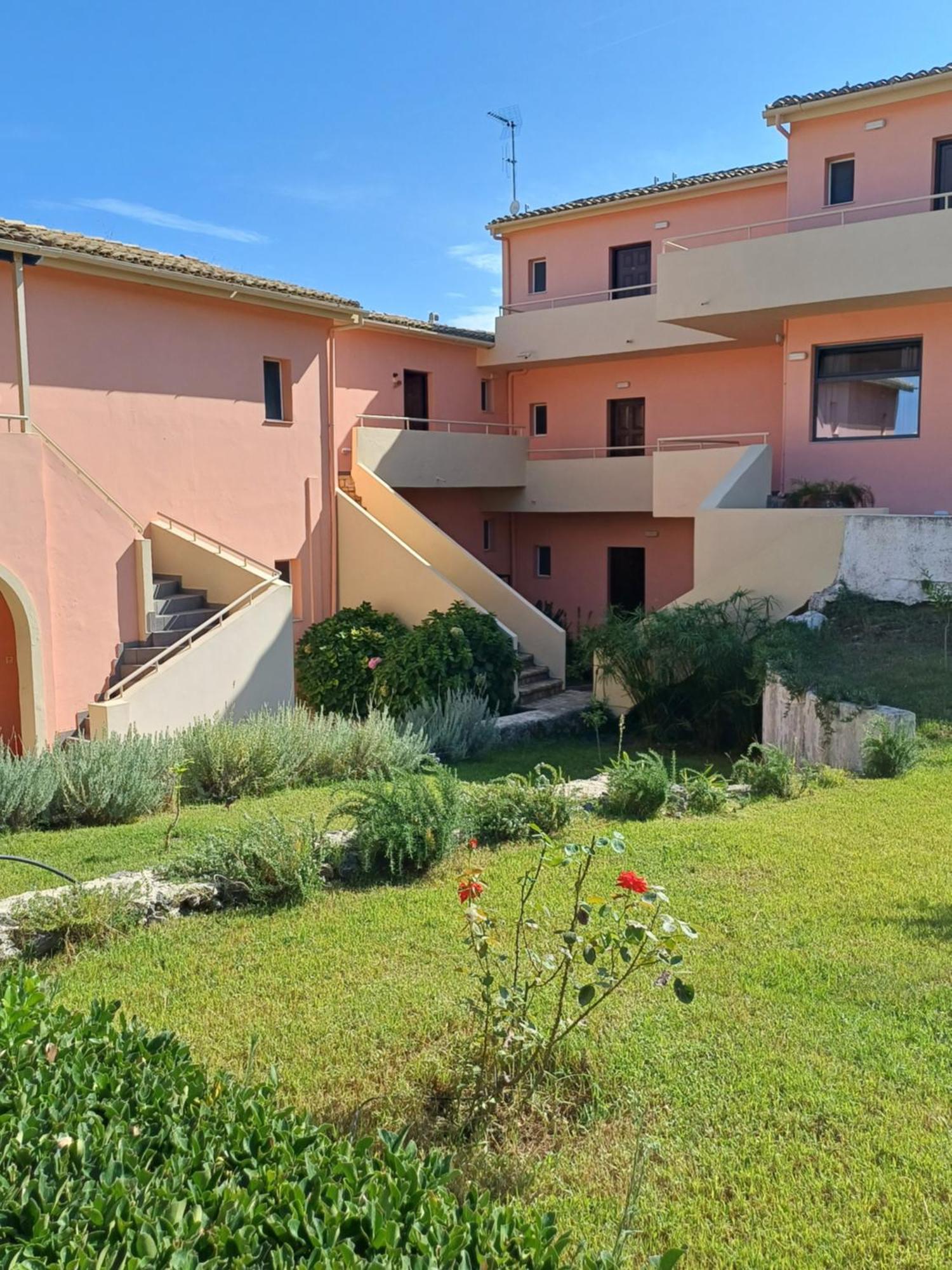 Penelope Apartment Hotel Dassia  Bagian luar foto