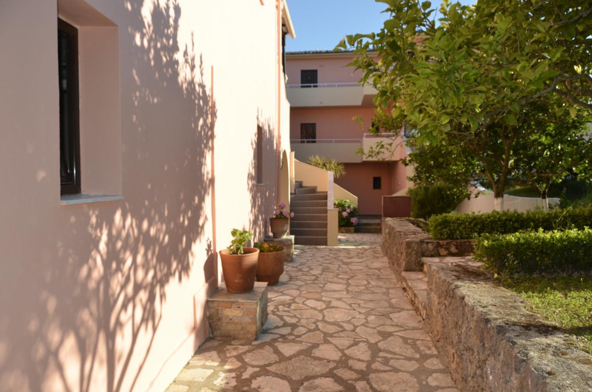Penelope Apartment Hotel Dassia  Bagian luar foto